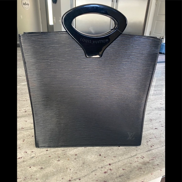 Louis Vuitton Handbags - Louis Vuitton epi tote